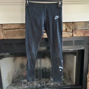 black nike leggings. kids small